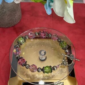 (Z4) Vintage 925 silver, bracelet with Austrian crystals of peridot, Sz 7.5